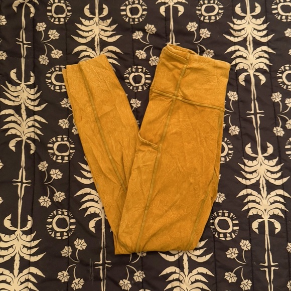 Lululemon Align High-Rise Leggings with Pockets - Picture 3 of 5